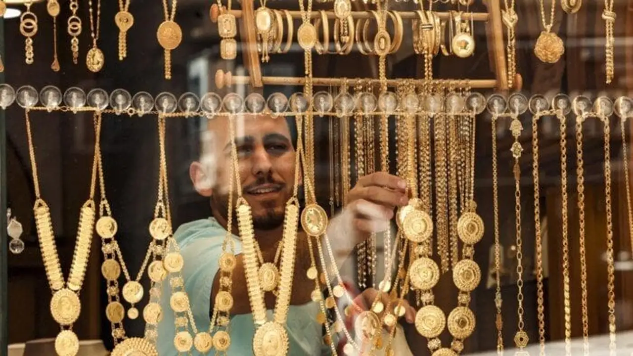 استقرار سعر عيار 21 من الذهب عند 5855 جنيهًا السبت 11 يوليو